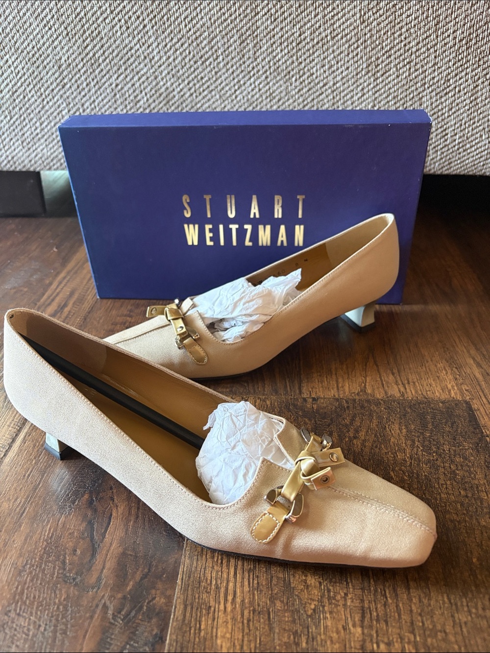 Stuart Weitzman LINKY Pumps Taupe Crepe 8N Narrow Square Toe Kitten Heel Box